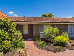 2/240 Eighth Avenue, Inglewood WA 6052