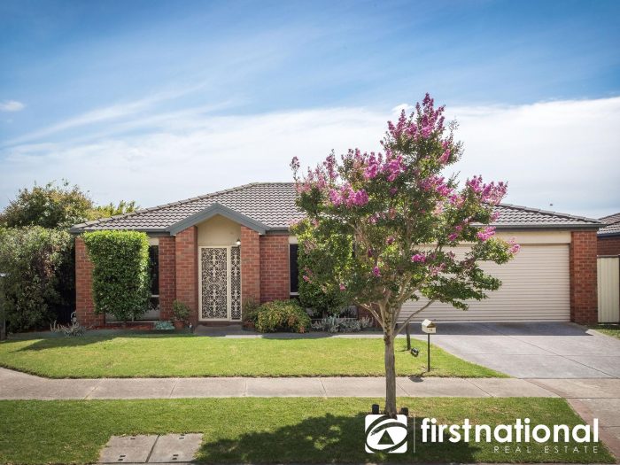 15 Blandford Crescent, Narre Warren South, VIC 3805