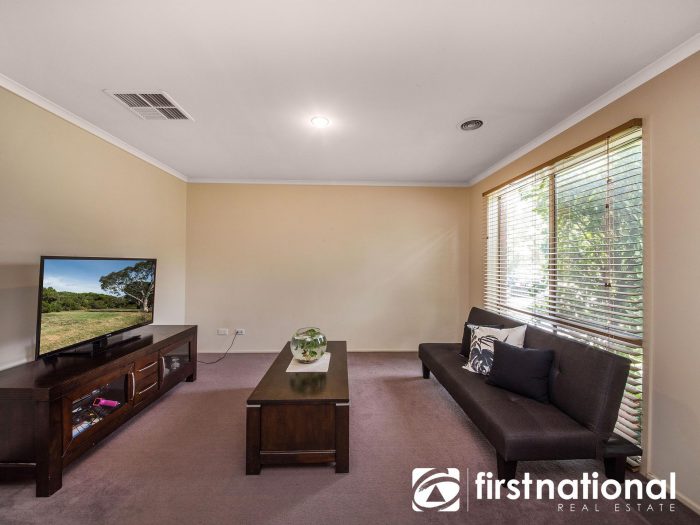 15 Blandford Crescent, Narre Warren South, VIC 3805