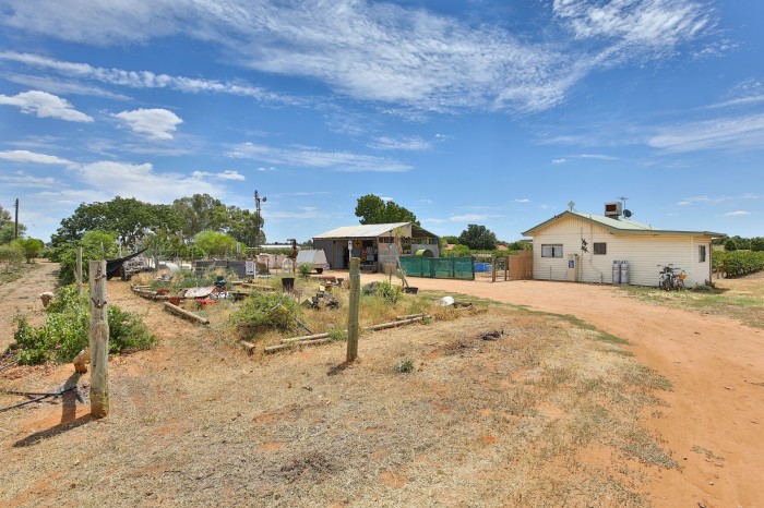 232 Nursery Ridge Road, Red Cliffs, VIC 3496