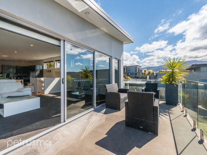 53 Ineke Drive, Kingston, TAS 7050