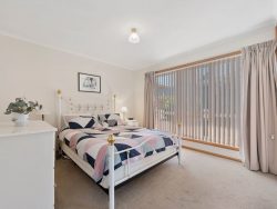 Unit 3/100A, Nicholls St, Devonport, TAS 7310, Australia