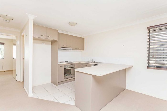 6/10-14 Syria St, Beenleigh, QLD 4207, Australia