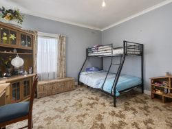 70 Derwent Terrace, New Norfolk, TAS 7140, Australia