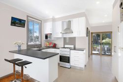 11 London Street, Berkeley, NSW 2506