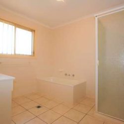 5A Andreatta Rd, Hanwood NSW 2680, Australia