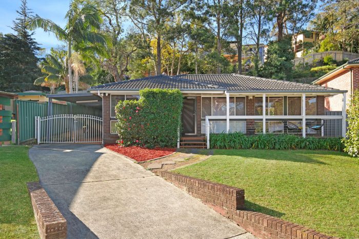 8 Hibiscus Place Unanderra NSW 2526