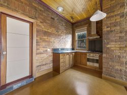 64 Knocklofty Terrace, West Hobart TAS 7000, Australia