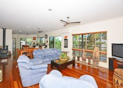 38 Highview Drive CRAIGNISH QLD 4655