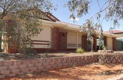 5 Cacatua Close Roxby Downs SA 5725