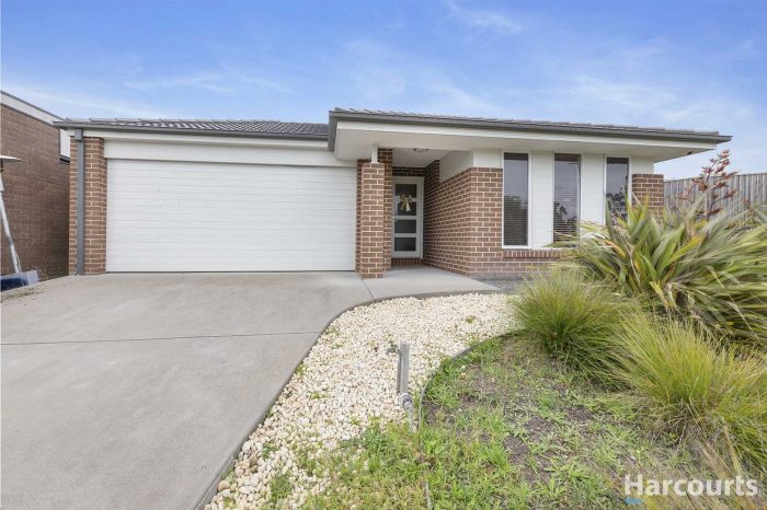 2 Shakespeare Ct, Drouin VIC 3818, Australia