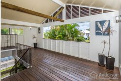 10A Kate St, Shorncliffe QLD 4017, Australia