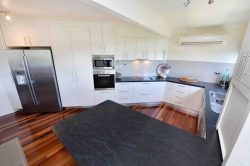 16 Alfred Street Tannum Sands QLD 4680