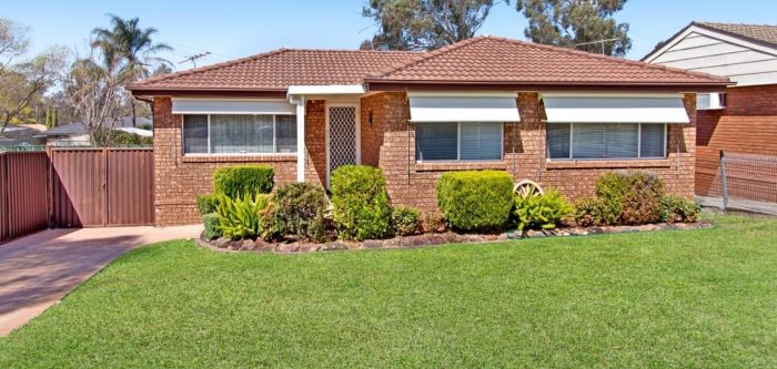 22 Lyall Ave Dean Park NSW 2761