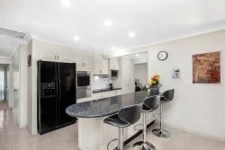 22 Gavin Pl, Kings Langley NSW 2147, Australia