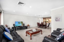 22 Gavin Pl, Kings Langley NSW 2147, Australia