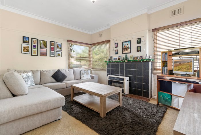 4 Tobruk Cres, Orange NSW 2800, Australia