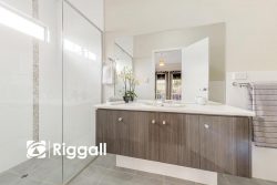 1 Kelsh St, Blair Athol SA 5084, Australia