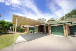 Unit 1/63 Treeview Dr, Burleigh Waters QLD 4220, Australia