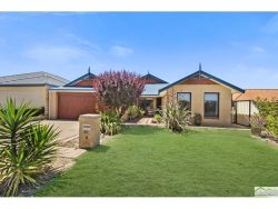 24 Gunnamatta Loop, Clarkson WA 6030, Australia