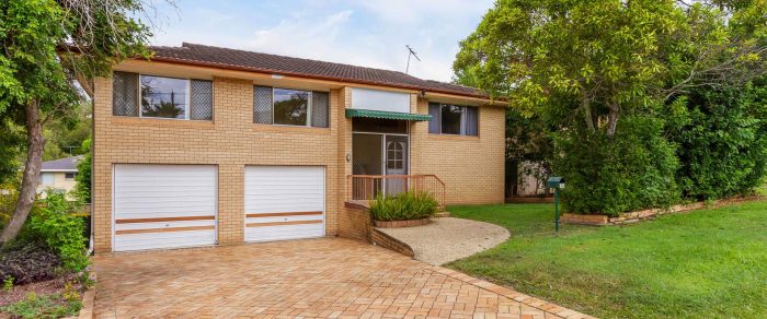 16 Nevern St, MacGregor QLD 4109, Australia