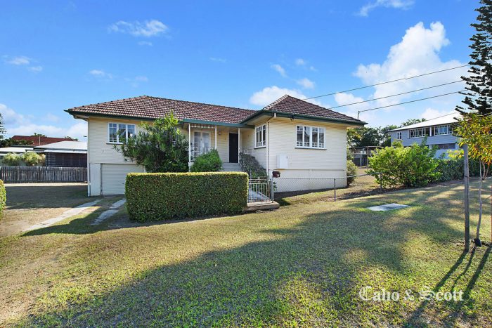 2 Hoskins St State Sandgate QLD 4017