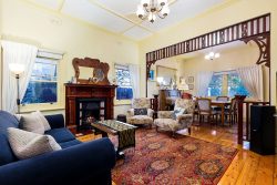 51 Combarton St, Box Hill VIC 3128, Australia