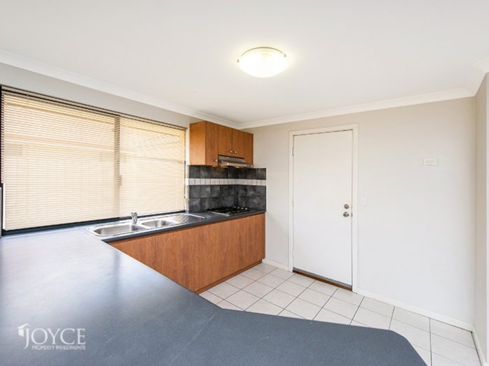 30 Diosma Way, Canning Vale WA 6155, Australia