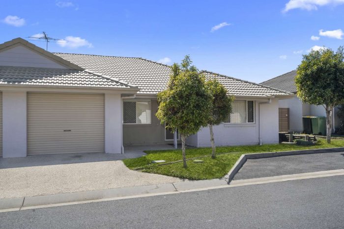 24/150-166 Rosehill Drive Burpengary QLD 4505