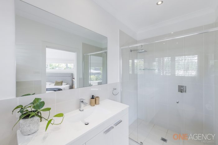 8 Seamist Cl, Murrays Beach NSW 2281, Australia