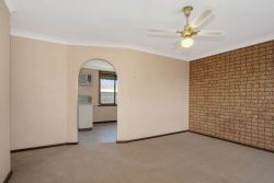 2/447 Alldis Ave, Lavington NSW 2641, Australia