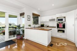 20 Bellevue Rd, Dromana VIC 3936, Australia