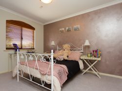 8 Challenger Pl, Melville WA 6156, Australia