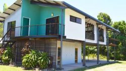 29 Kwila St, Wongaling Beach QLD 4852, Australia