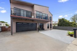 1A Barker St, Devonport TAS 7310, Australia