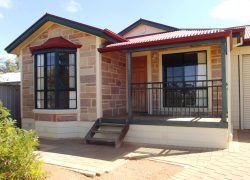 9 Pogona Ct, Roxby Downs SA 5725, Australia