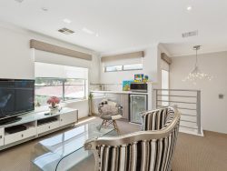 18A Piercy Way, Kardinya WA 6163, Australia