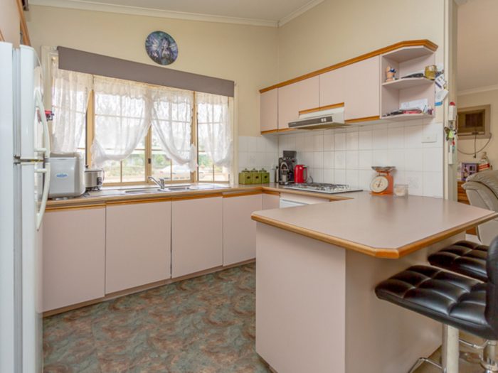 159 Vincent St, Beverley WA 6304, Australia