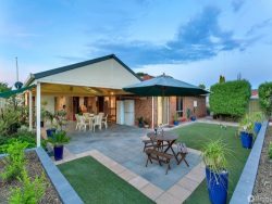 196 Pimpala Rd, Woodcroft SA 5162, Australia