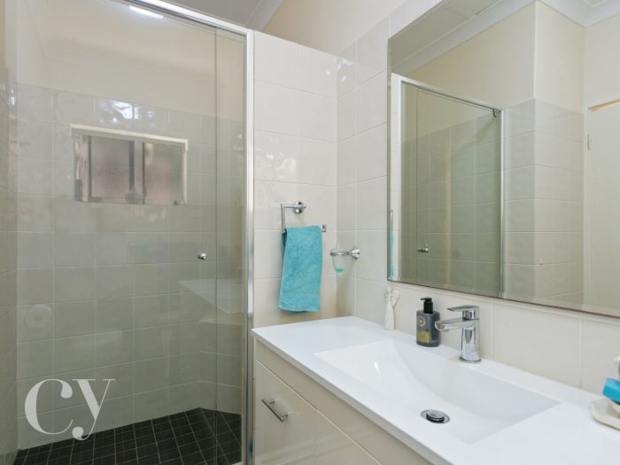 4/15 Burt St, Cottesloe WA 6011, Australia