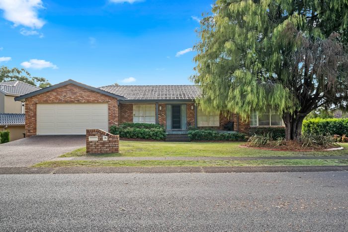 35 Dalwood Cl, Eleebana NSW 2282, Australia