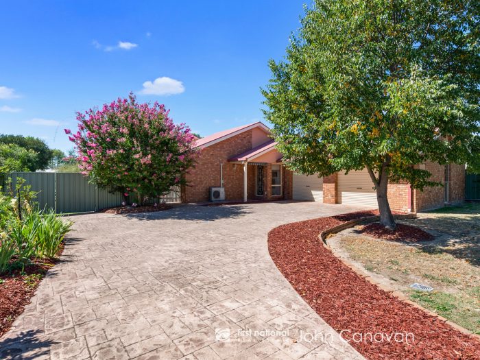 6 Highton Ln, Mansfield VIC 3722, Australia