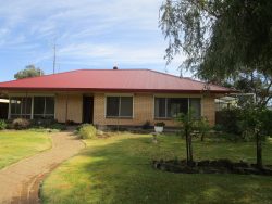 7 Hensley St, Pinnaroo SA 5304, Australia