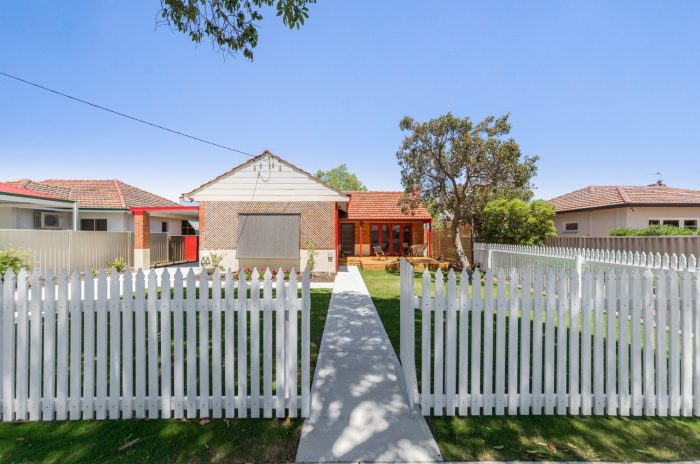 35 Henning Cres, Manning WA 6152, Australia