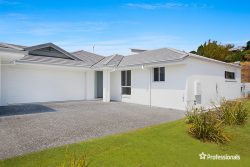 2 Lakeside Way, Lennox Head NSW 2478, Australia