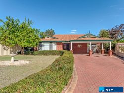 14 Camphora Mews Helena Valley WA 6056