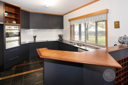 5 Estuary View Dr, Wonnerup WA 6280, Australia