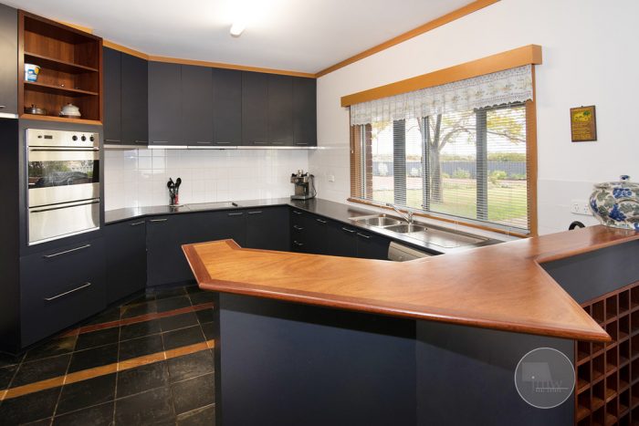 5 Estuary View Dr, Wonnerup WA 6280, Australia