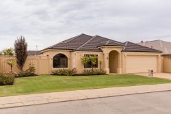 19 Houghton St, Canning Vale WA 6155, Australia