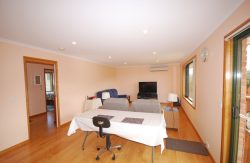 17 Sadri Ct, New Norfolk TAS 7140, Australia